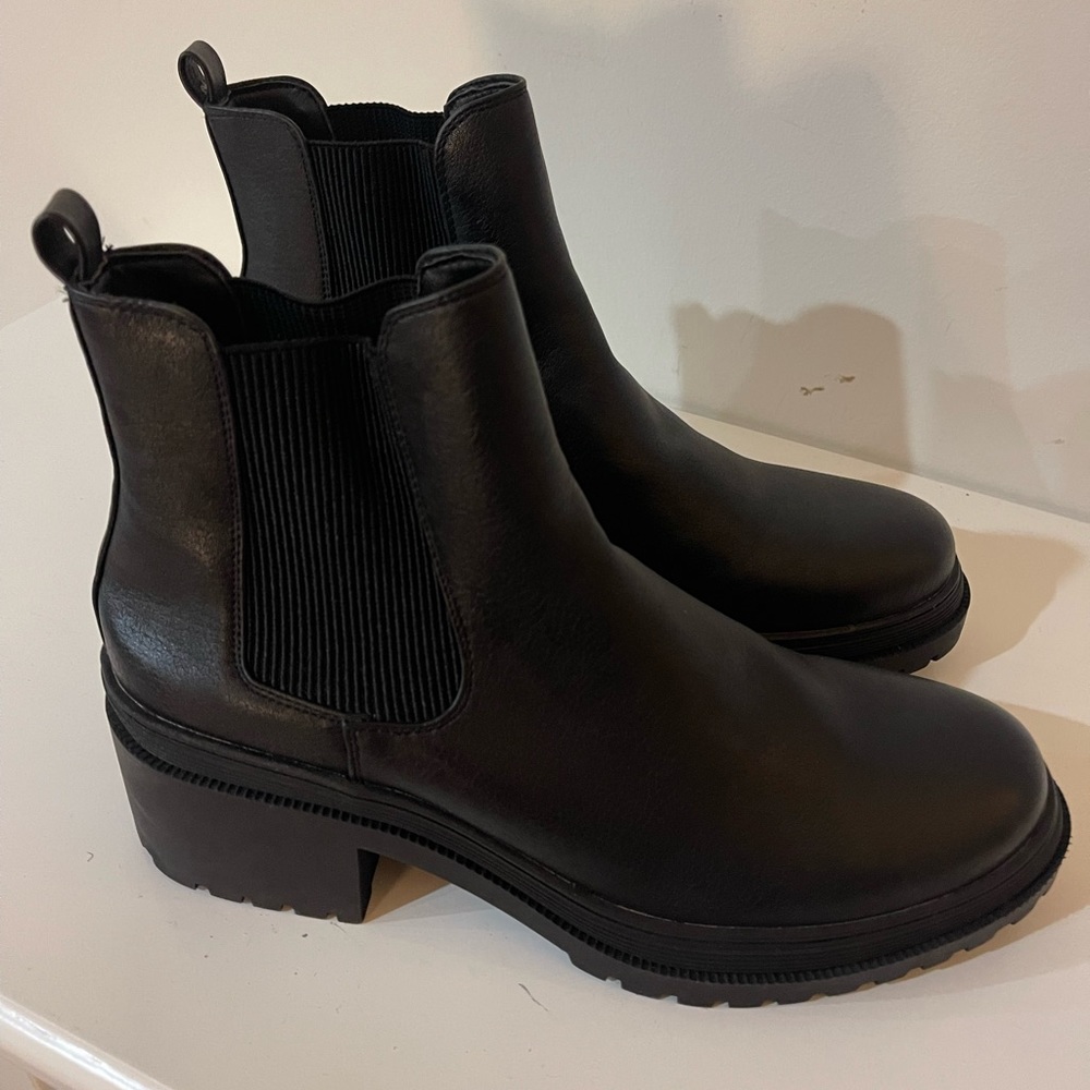 Women’s black ankle boots